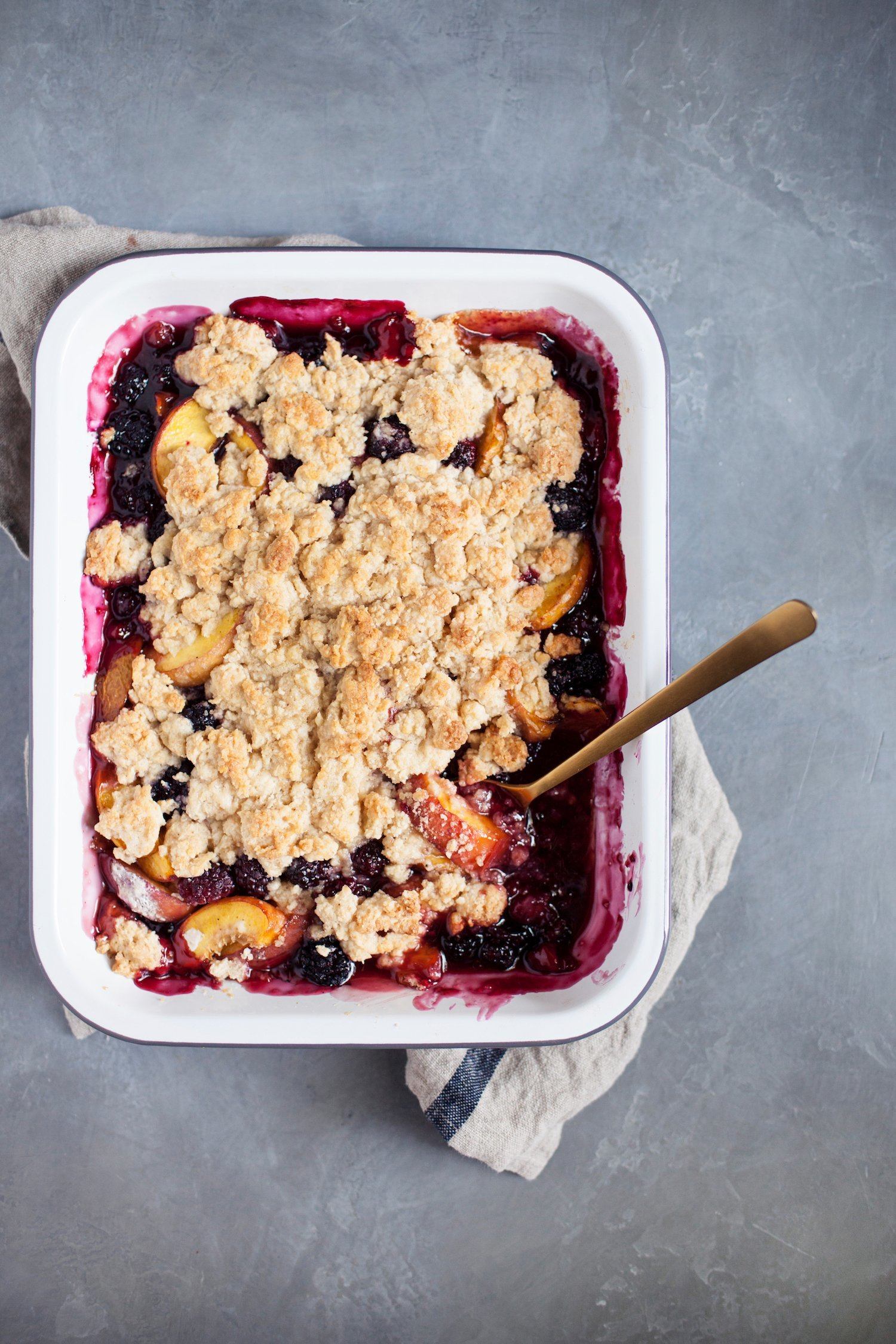 peach blackberry cobbler